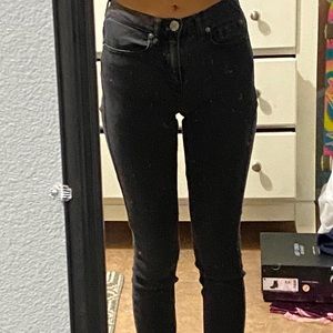 Black skinny jeans